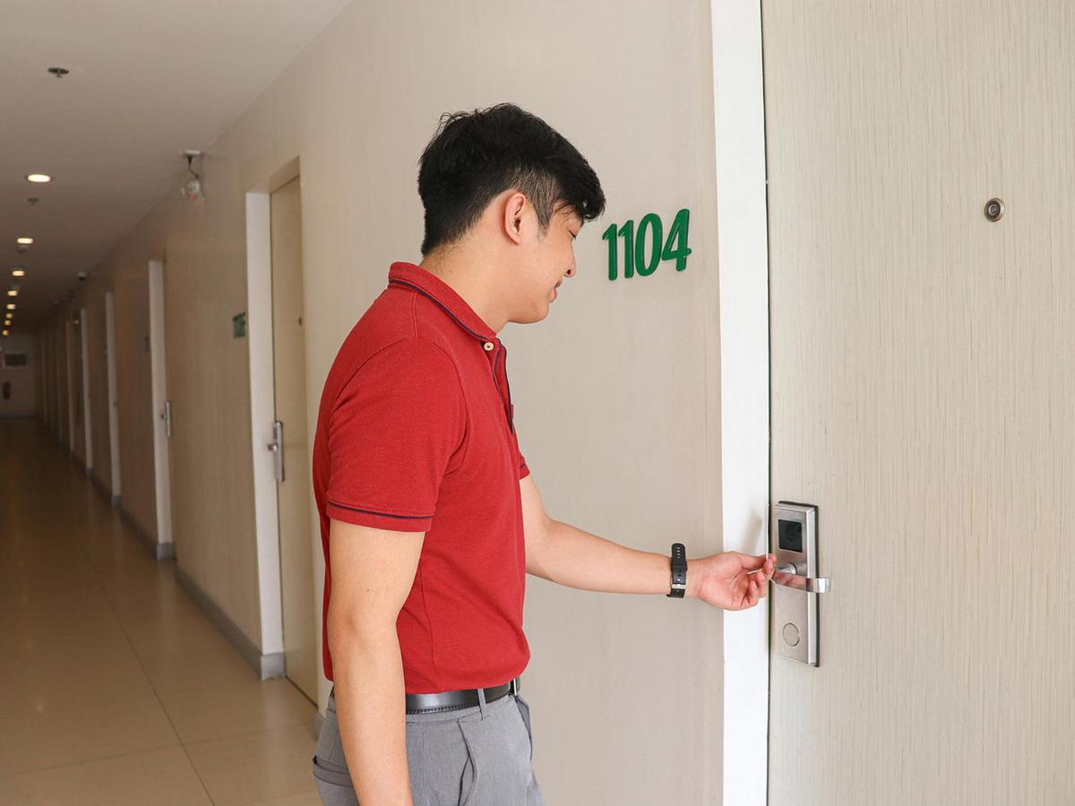 Go Hotels Manila Airport Road Paranaque City Extérieur photo
