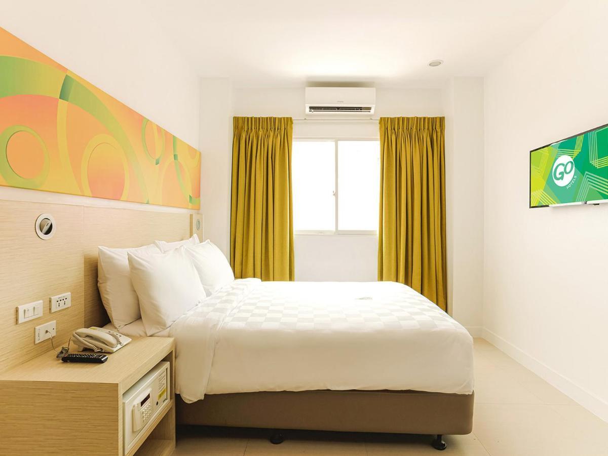 Go Hotels Manila Airport Road Paranaque City Extérieur photo