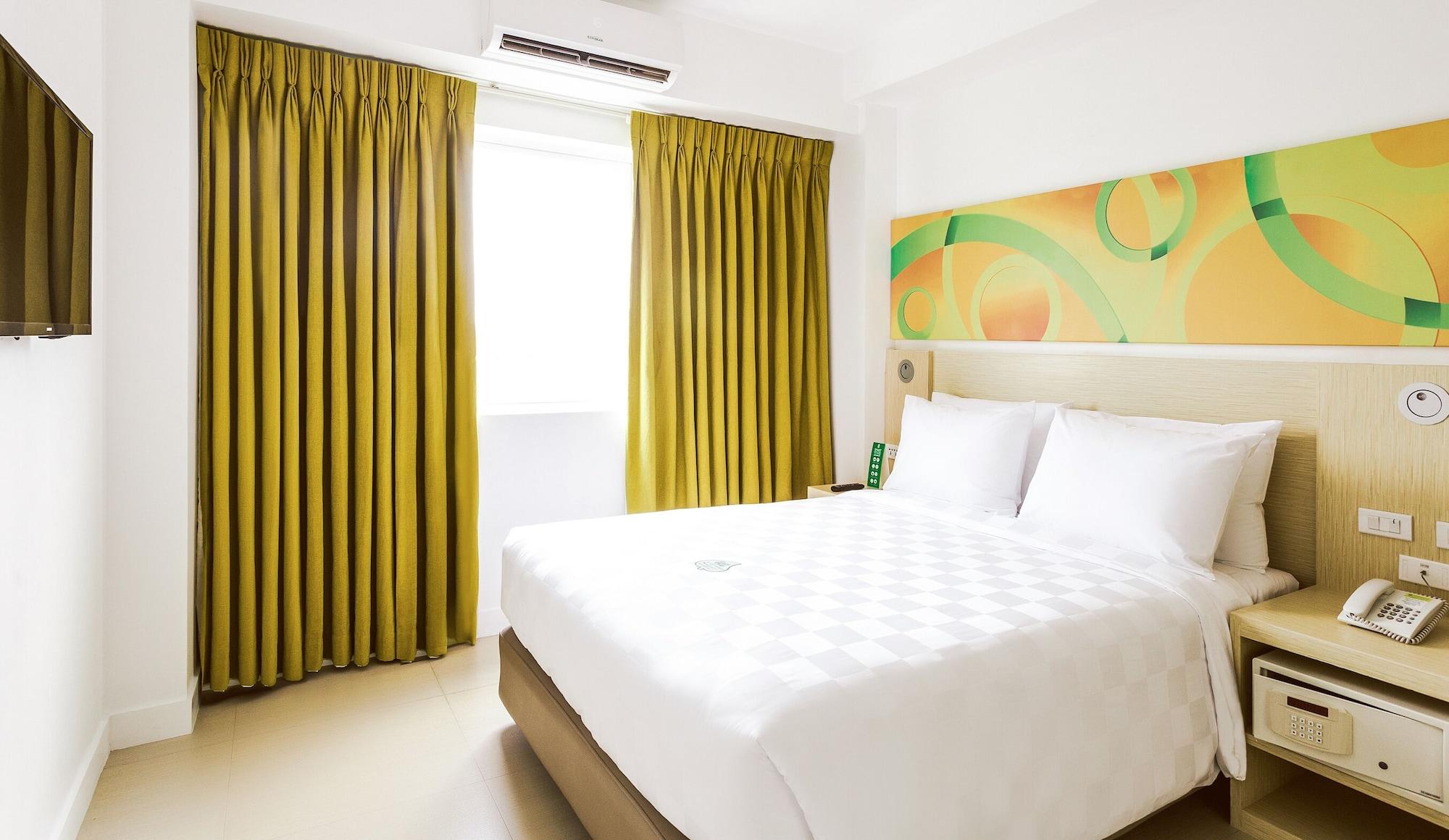 Go Hotels Manila Airport Road Paranaque City Extérieur photo