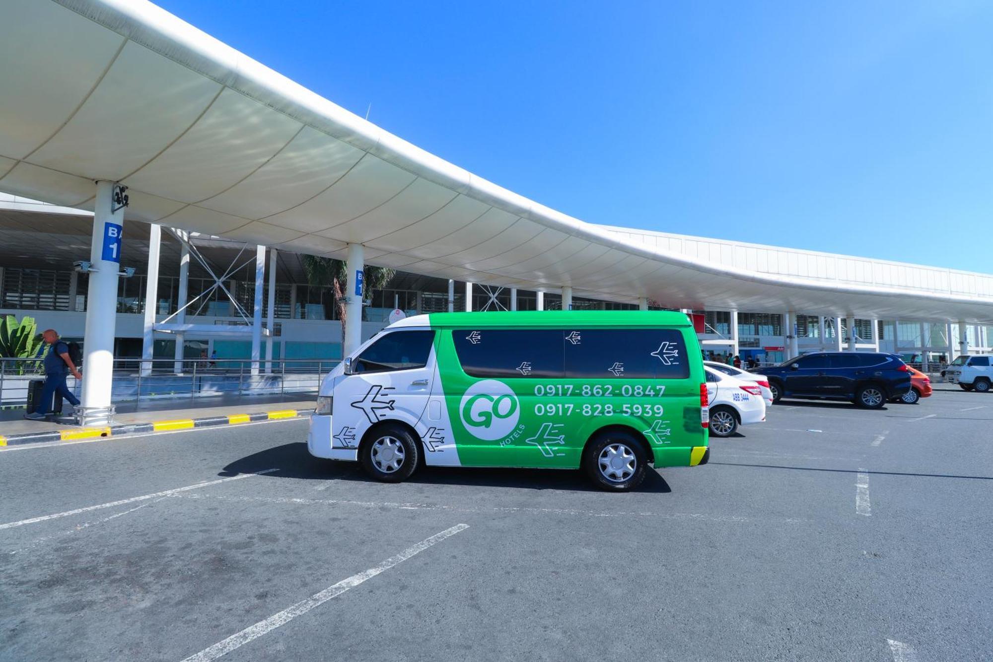 Go Hotels Manila Airport Road Paranaque City Extérieur photo