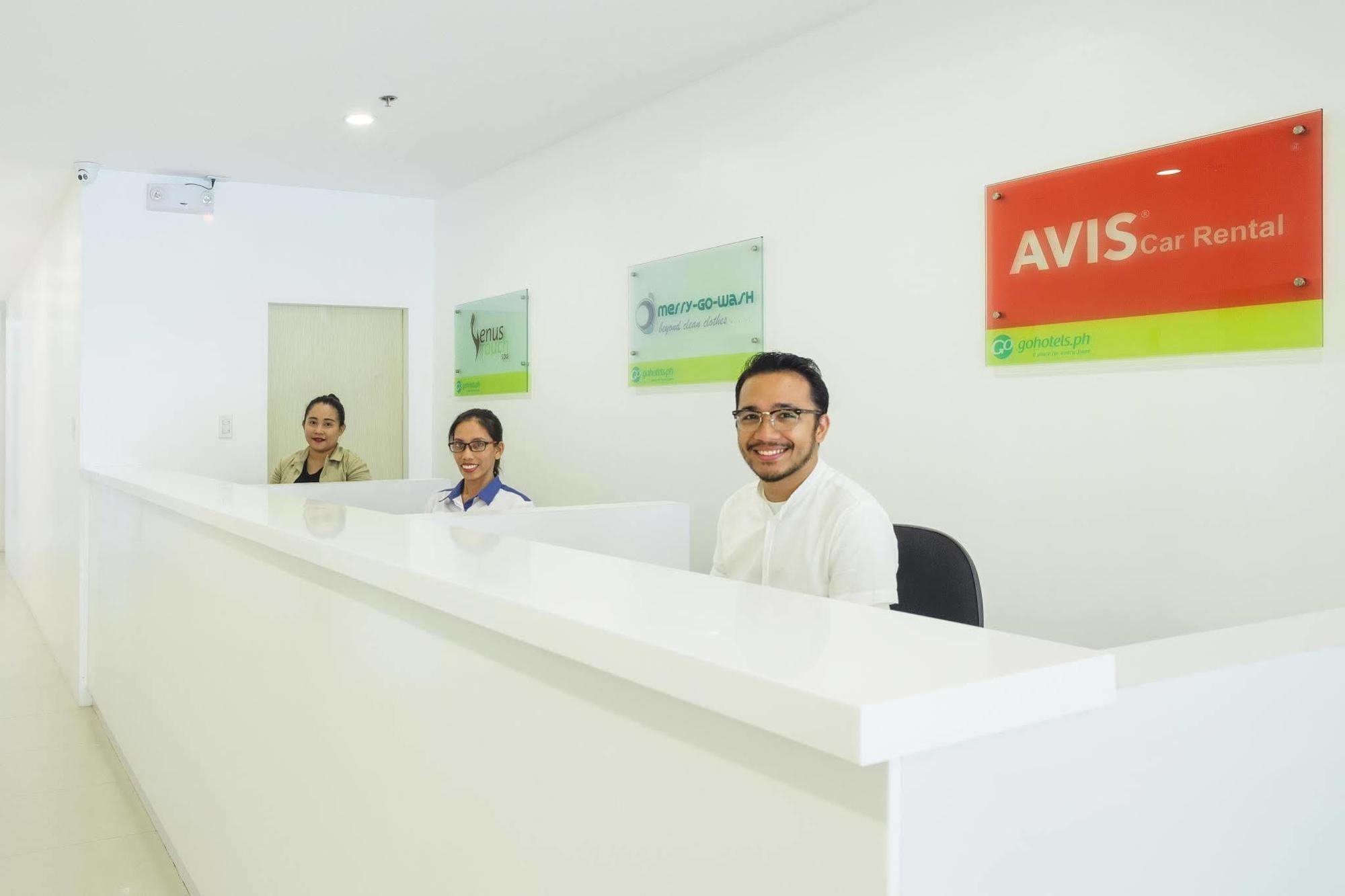 Go Hotels Manila Airport Road Paranaque City Extérieur photo